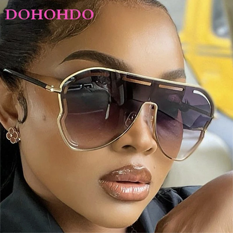 Fashion Designer Metal Big Frame One Piece Sunglasses Women Men Vintage Special Shaped Sun Glasses Driving Travel Shades UV400
Fashion Designer Metal Big Frame One Piece Sunglasses Women Men Vintage Special Shaped Sun Glasses Driving Travel Shades UV400
