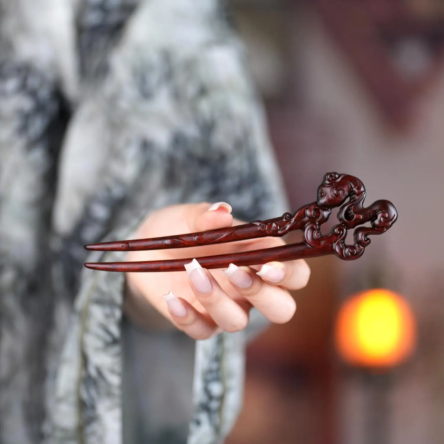 Original Rosewood Snake Hairpin Ebony Hair Accessories Snake Hair Hairpin New Year Headwear for Women Tiara Hair Jewelry
Original Rosewood Snake Hairpin Ebony Hair Accessories Snake Hair Hairpin New Year Headwear for Women Tiara Hair Jewelry