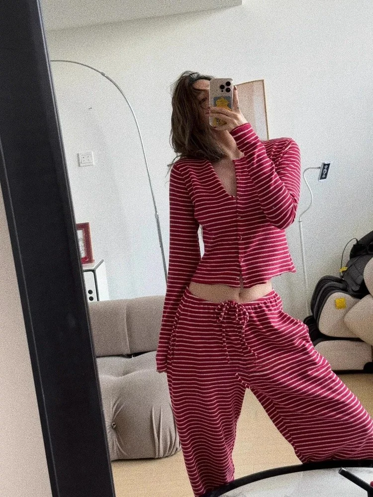 Sweet Striped Long Sve Spwear Women's Loose Home Clothes Student Pyjamas Outdoor Wearable Spring Autumn New Sle Korea...
Sweet Striped Long Sve Spwear Women's Loose Home Clothes Student Pyjamas Outdoor Wearable Spring Autumn New Sle Korea...