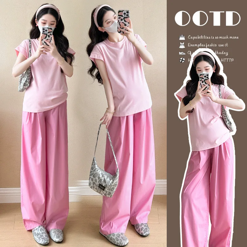 Summer Maternity Set: Playful Pink Top+Wide-Leg Pants -Youthful&Trendy Two-Piece Pregnancy Outfit for Fashionable Expecting Moms
Summer Maternity Set: Playful Pink Top+Wide-Leg Pants -Youthful&Trendy Two-Piece Pregnancy Outfit for Fashionable Expecting Moms