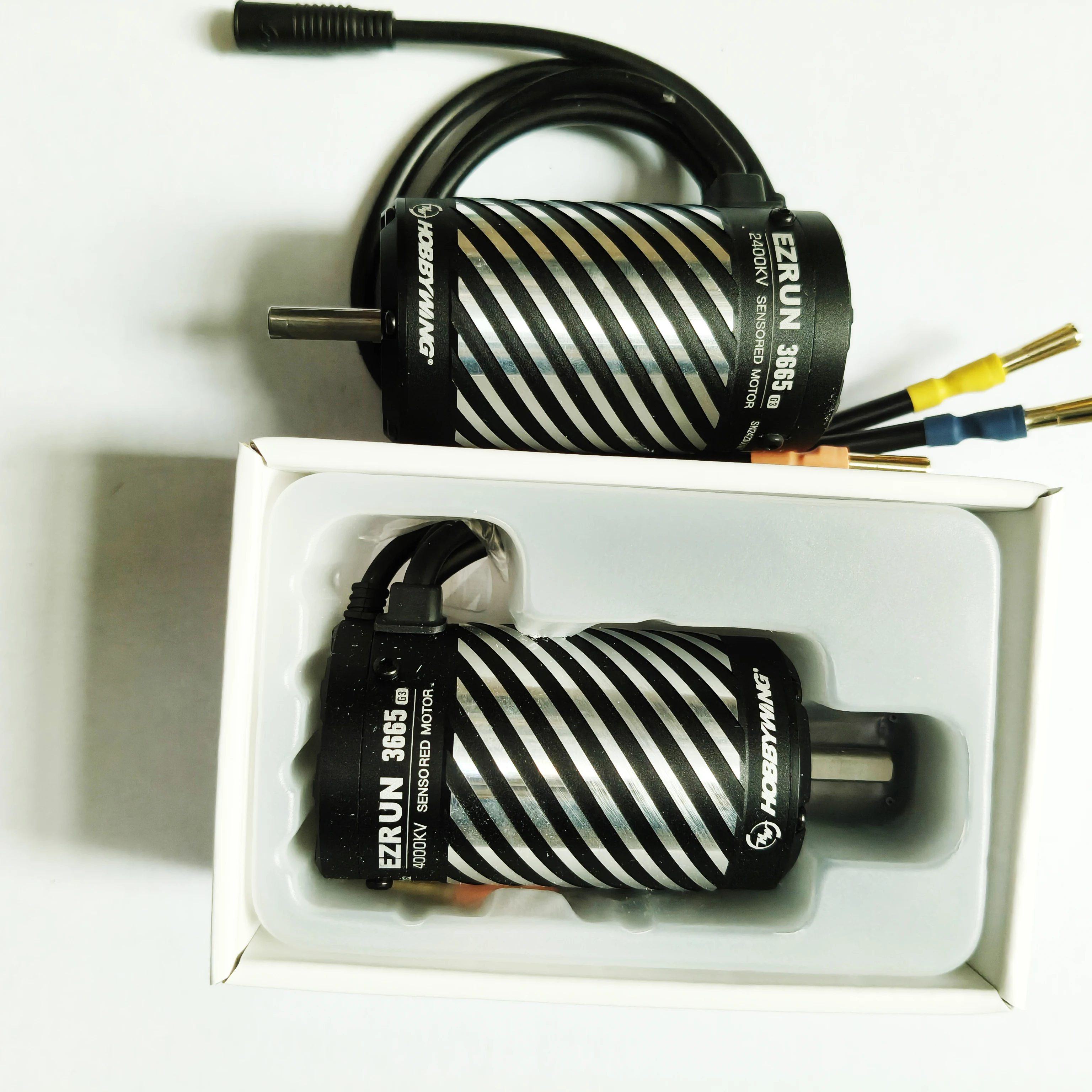 HobbyMing EZRUN G3 Brushless RC Motr 3652 and MAX10 G2 ESC 80A, 140A suitable for For 1/10 Scale RC Monster Buggy Truck Car
HobbyMing EZRUN G3 Brushless RC Motr 3652 and MAX10 G2 ESC 80A, 140A suitable for For 1/10 Scale RC Monster Buggy Truck Car