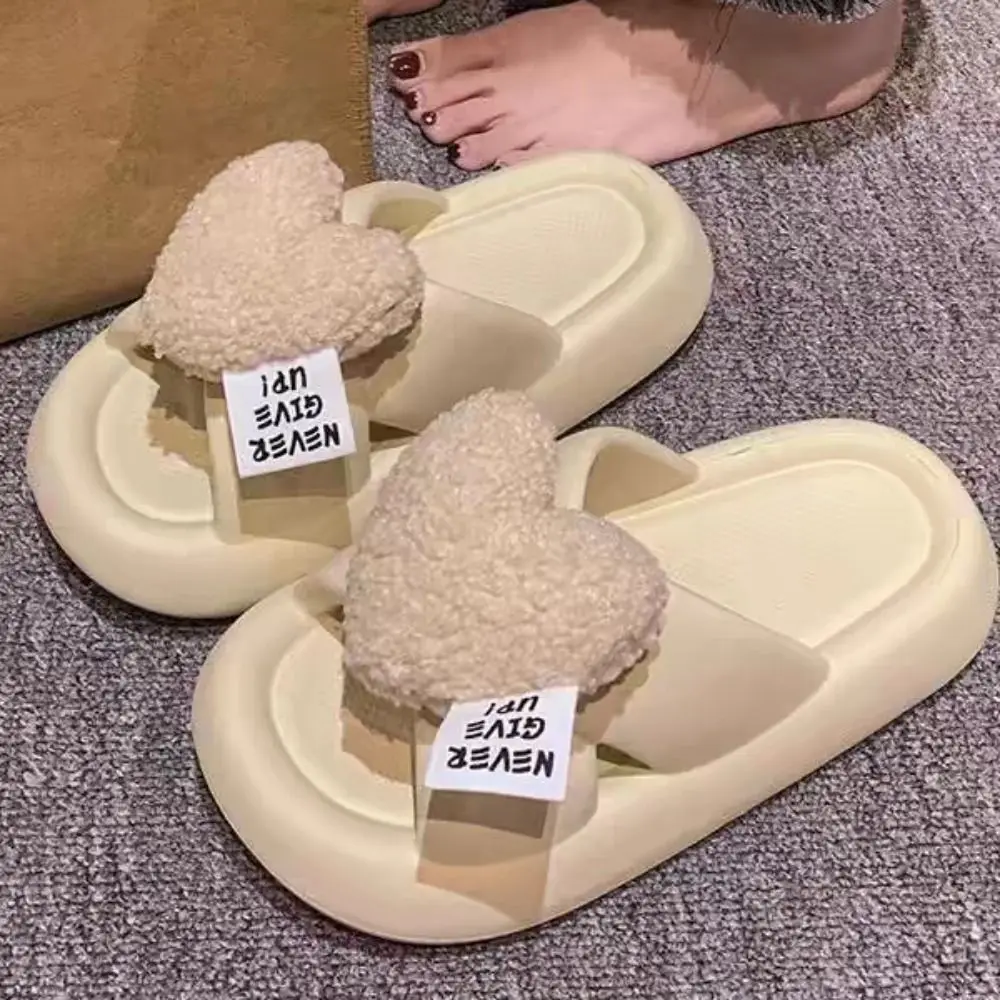 Ins Sweet Plush Heart Slippers Soft EVA Platform Slippers Women Non-Slip Casual Thick Soled Slippers Indoor Outdoor
Ins Sweet Plush Heart Slippers Soft EVA Platform Slippers Women Non-Slip Casual Thick Soled Slippers Indoor Outdoor