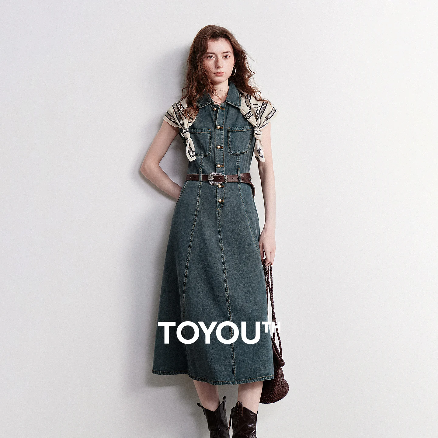 TOYOUTH Women Denim Dress 2026 Summer New Lyocell Cotton Pocket Sleeveless Retro Style A Line Dress
TOYOUTH Women Denim Dress 2026 Summer New Lyocell Cotton Pocket Sleeveless Retro Style A Line Dress