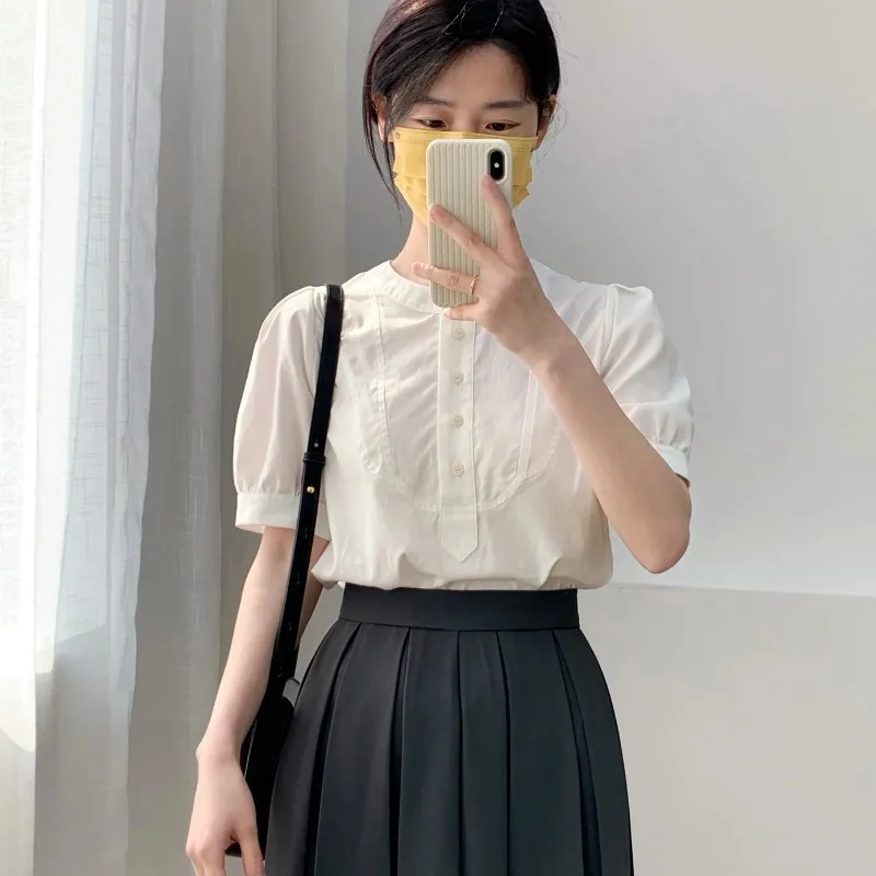 Fashionable Cotton Short Sleeve Women's Top Stylish Thin Shirt Age-Reducing No Collar Shirt Mainland 2025 Summer New
Fashionable Cotton Short Sleeve Women's Top Stylish Thin Shirt Age-Reducing No Collar Shirt Mainland 2025 Summer New