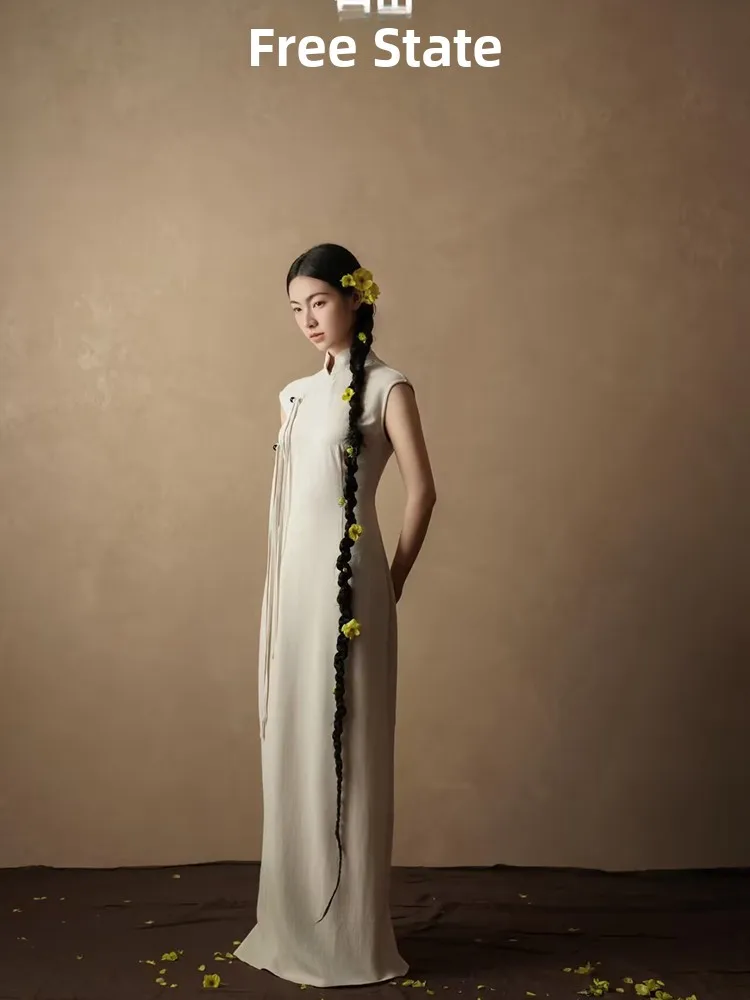 New 2026 Chinese Style Portrait Photography Studio Flag Robe Retro Improved National Trend High-End Feel Individual Fashion
New 2026 Chinese Style Portrait Photography Studio Flag Robe Retro Improved National Trend High-End Feel Individual Fashion