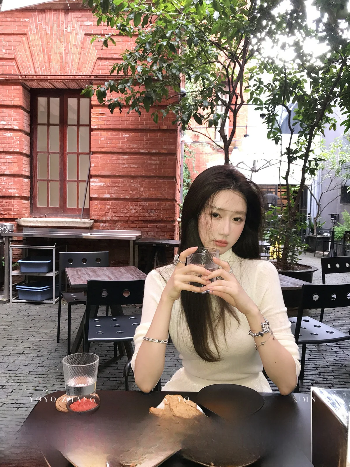 Женский облегающий вязаный топ Yoyozhang Zhang Yuyu с высоким воротом и длинными рукавами, простой, стильный, зимний, для повседневной носки
Женский облегающий вязаный топ Yoyozhang Zhang Yuyu с высоким воротом и длинными рукавами, простой, стильный, зимний, для повседневной носки