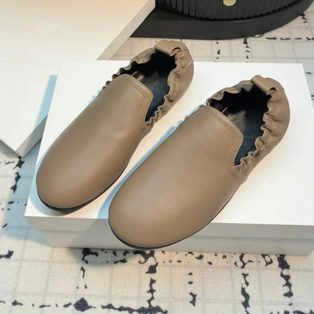 Женские туфли ручной работы, балетные туфли из натуральной кожи с круглым носком, весна 2025
Женские туфли ручной работы, балетные туфли из натуральной кожи с круглым носком, весна 2025