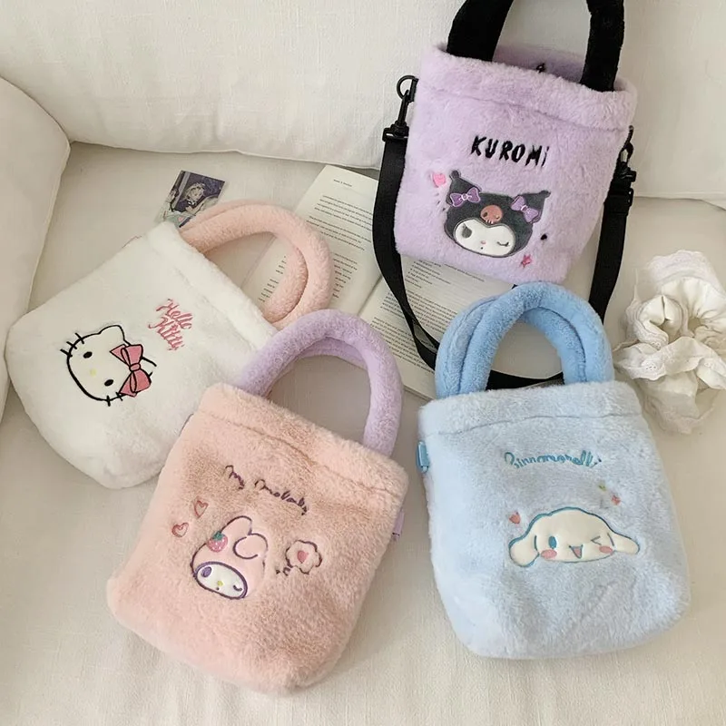 Cute Cartoon Sanrioed Kuromi My Melody Cinnamoroll Hello Kitty Autumn and Winter Plush Flat Mouthed Hand-Held Small Shoulder Bag
Cute Cartoon Sanrioed Kuromi My Melody Cinnamoroll Hello Kitty Autumn and Winter Plush Flat Mouthed Hand-Held Small Shoulder Bag