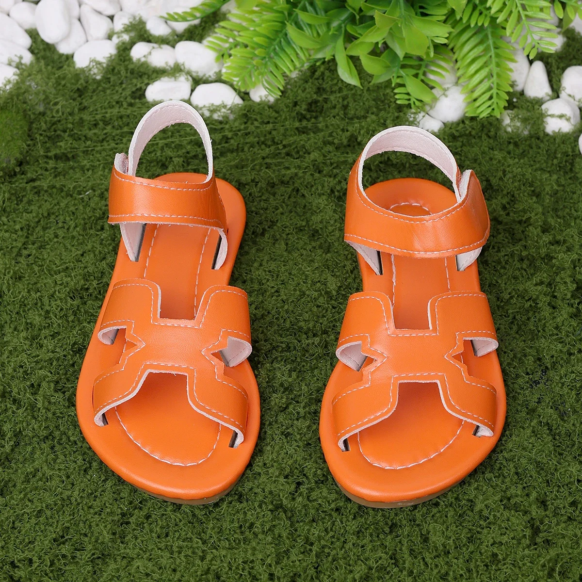 Children's round toe soft soled comfortable sandals, cute princess shoes, soft leather Velcro sandals
Children's round toe soft soled comfortable sandals, cute princess shoes, soft leather Velcro sandals