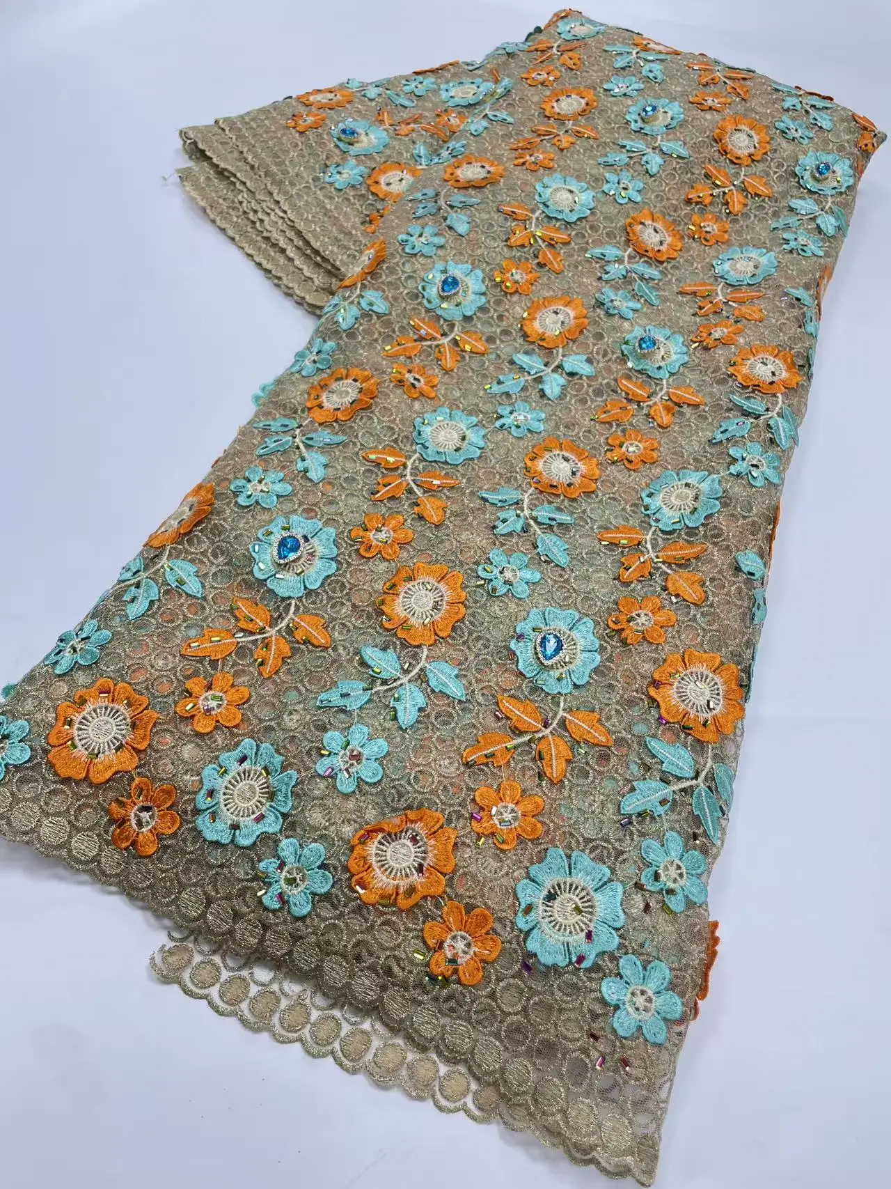 3D Floral Appliques Guipure Lace Stones Embroidered Water Soluble Cord Fabric for Dubai Wedding African Cupion Cloth Forma Wear
3D Floral Appliques Guipure Lace Stones Embroidered Water Soluble Cord Fabric for Dubai Wedding African Cupion Cloth Forma Wear