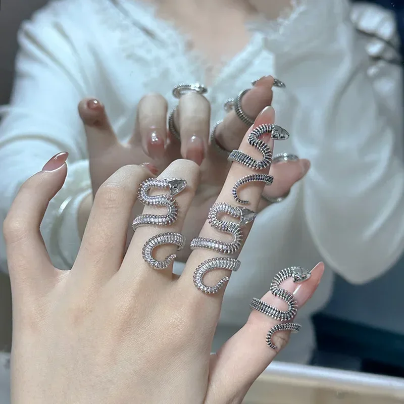 MDL Moissa!ite style NVintage кольцо в виде змеи, мужские и женские ручные украшения, комбинированное кольцо в виде змеи с покрытием 18K Cobra в стиле хип-хоп
MDL Moissa!ite style NVintage кольцо в виде змеи, мужские и женские ручные украшения, комбинированное кольцо в виде змеи с покрытием 18K Cobra в стиле хип-хоп