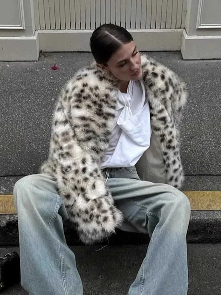 HH 2025 женские зимние модные пальто с отложным воротником и длинными рукавами, карманами, однобортные женские элегантные теплые куртки с принтом
HH 2025 женские зимние модные пальто с отложным воротником и длинными рукавами, карманами, однобортные женские элегантные теплые куртки с принтом