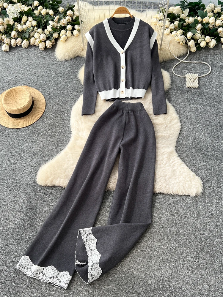 Autumn Knitted Three Pieces Sets 2025 New Sleeveless Tank Top+Solid Pullover+Lace Spliced Pants Fashion Warm Knit Sweater Suits
Autumn Knitted Three Pieces Sets 2025 New Sleeveless Tank Top+Solid Pullover+Lace Spliced Pants Fashion Warm Knit Sweater Suits