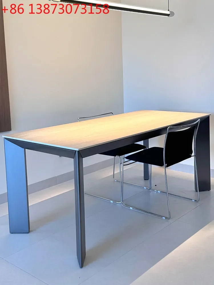 Travertine rock slab dining table 2025 new home minimalist dining table simple high-end customized table
Travertine rock slab dining table 2025 new home minimalist dining table simple high-end customized table