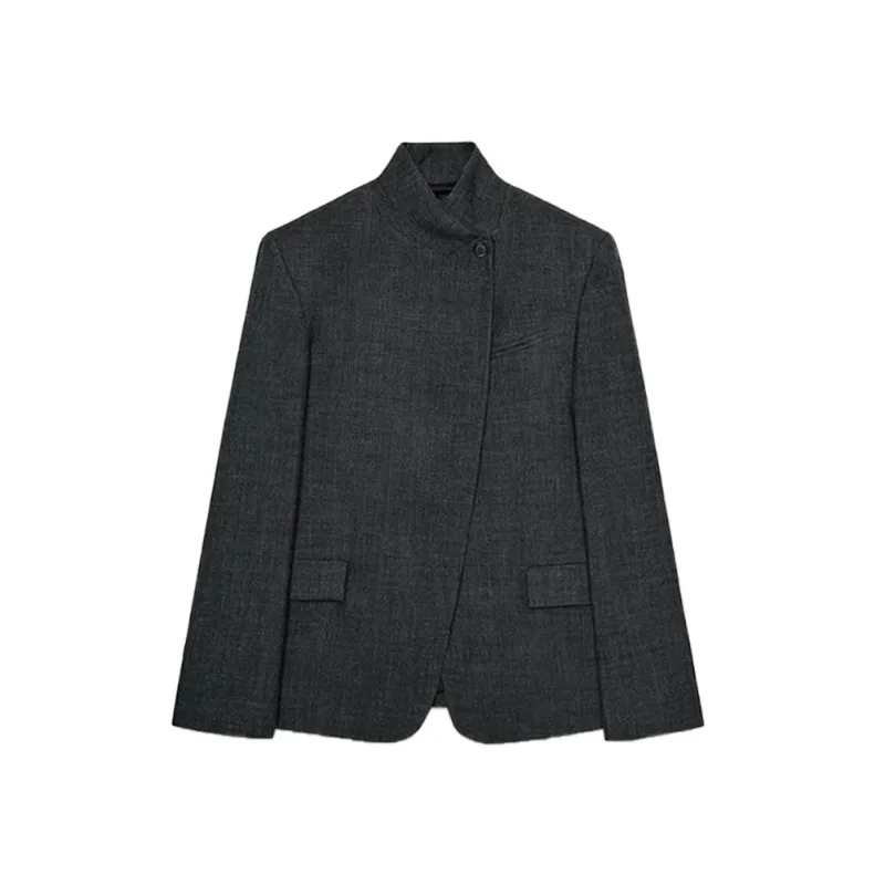 Осенне-зимний костюм с воротником-стойкой, простой стиль, подходит для многих случаев.
Осенне-зимний костюм с воротником-стойкой, простой стиль, подходит для многих случаев.