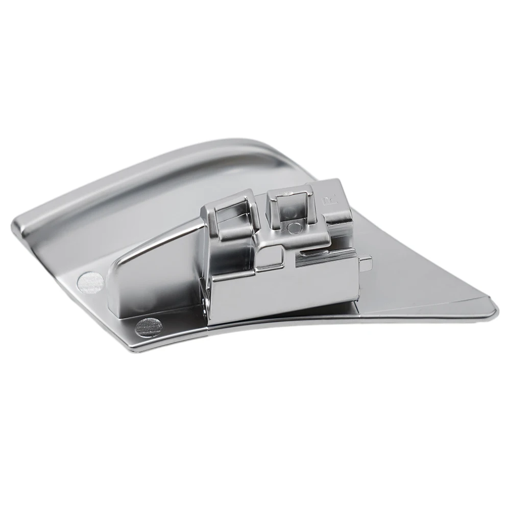 Front Seats Switch Seats Back Handle Right 2079108606 Adjustment Buckle Switch For Coupe W204 2008-2015 Brand New
Front Seats Switch Seats Back Handle Right 2079108606 Adjustment Buckle Switch For Coupe W204 2008-2015 Brand New