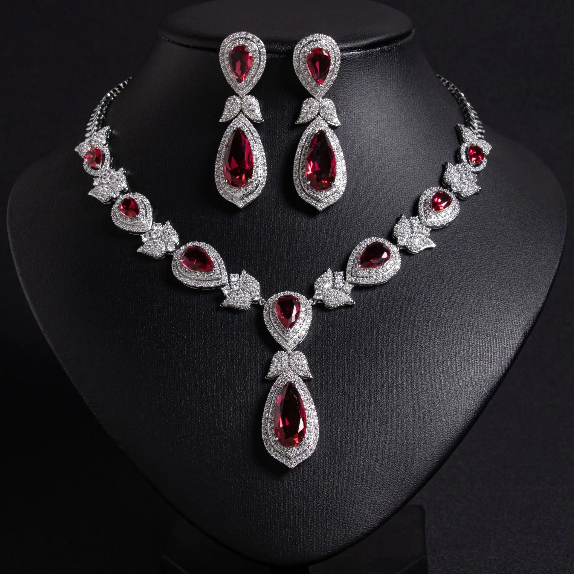 HIBRIDE New Charming Charm Ladies Zircon Jewelry Luxury Necklace Earrings Set Party Party Wedding Festival Accessories S-593
HIBRIDE New Charming Charm Ladies Zircon Jewelry Luxury Necklace Earrings Set Party Party Wedding Festival Accessories S-593