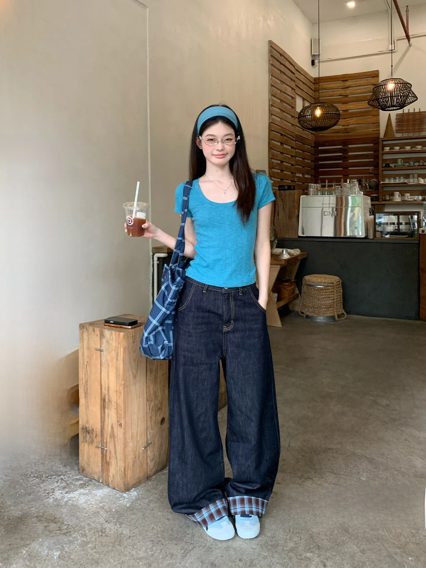 Deep Blue Straight Retro Denim Jeans Women's Spring Loose High Waist Wide Leg Pants Sizhou En Commuter Style High Waist
Deep Blue Straight Retro Denim Jeans Women's Spring Loose High Waist Wide Leg Pants Sizhou En Commuter Style High Waist
