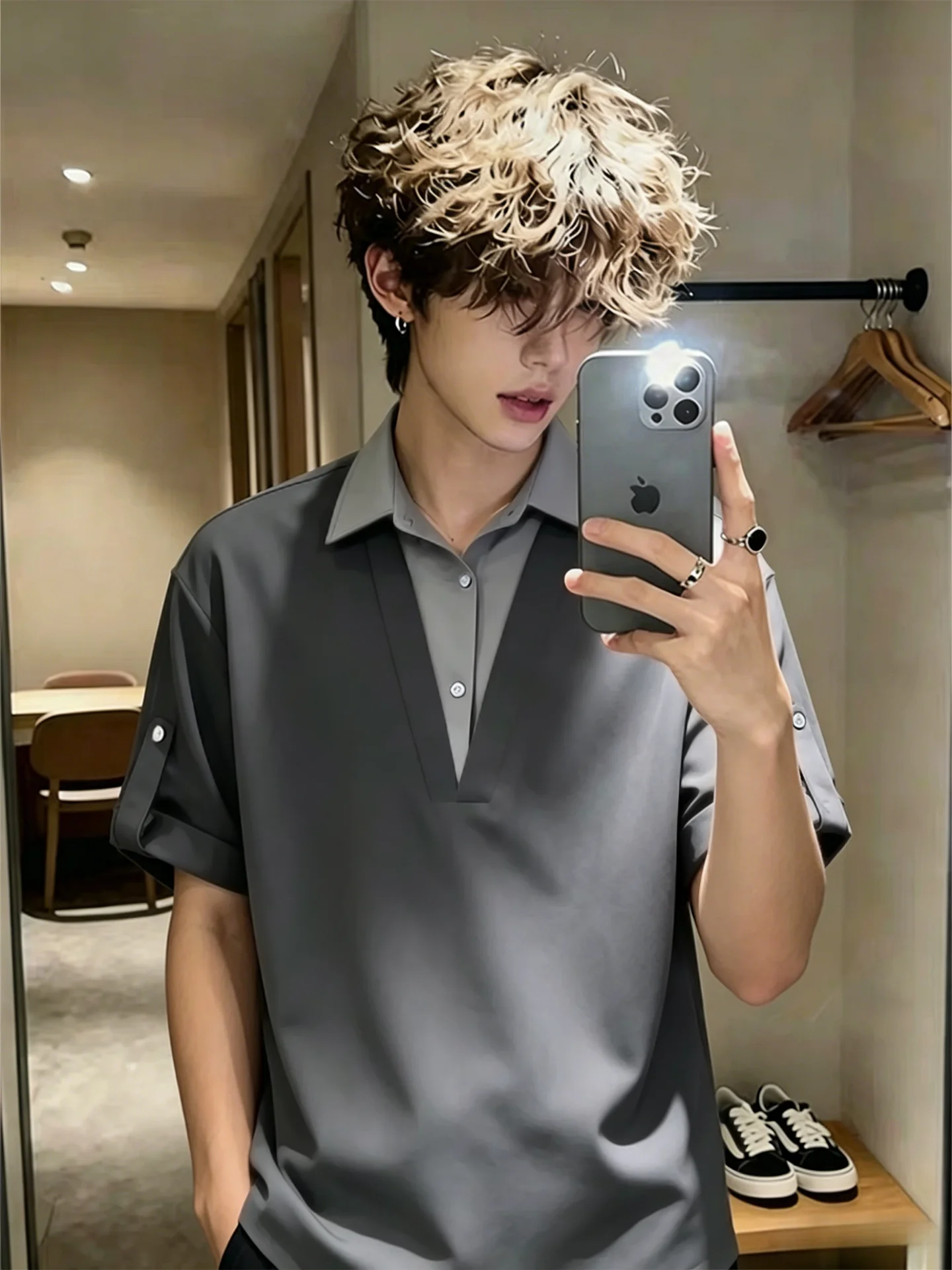 Men's Ice Silk Seven-Quarter Sleeve Shirt Cleanfit Old Money Style Short Sleeve Shirt Loose Fit Breathable Summer Fashion
Men's Ice Silk Seven-Quarter Sleeve Shirt Cleanfit Old Money Style Short Sleeve Shirt Loose Fit Breathable Summer Fashion