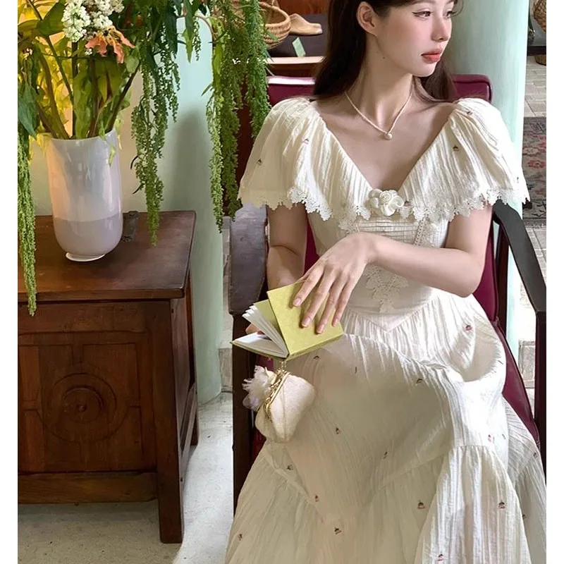 Gentle Summer Women Fairy Skirt Solid Color V-neck Foam Cotton Lace Printing Short Sleeved All-match Westernization Long Skirt
Gentle Summer Women Fairy Skirt Solid Color V-neck Foam Cotton Lace Printing Short Sleeved All-match Westernization Long Skirt