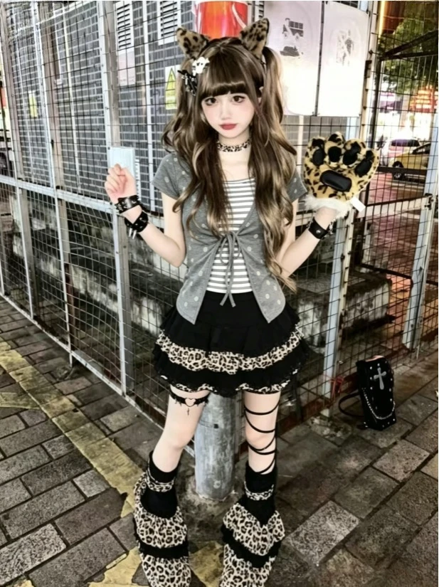 Short Sleeve Plaid Vintage Tops American Style Vintage Patchwork Fake Two Tops Streetwear Retro Shirt Women's Clothes Fashion
Short Sleeve Plaid Vintage Tops American Style Vintage Patchwork Fake Two Tops Streetwear Retro Shirt Women's Clothes Fashion