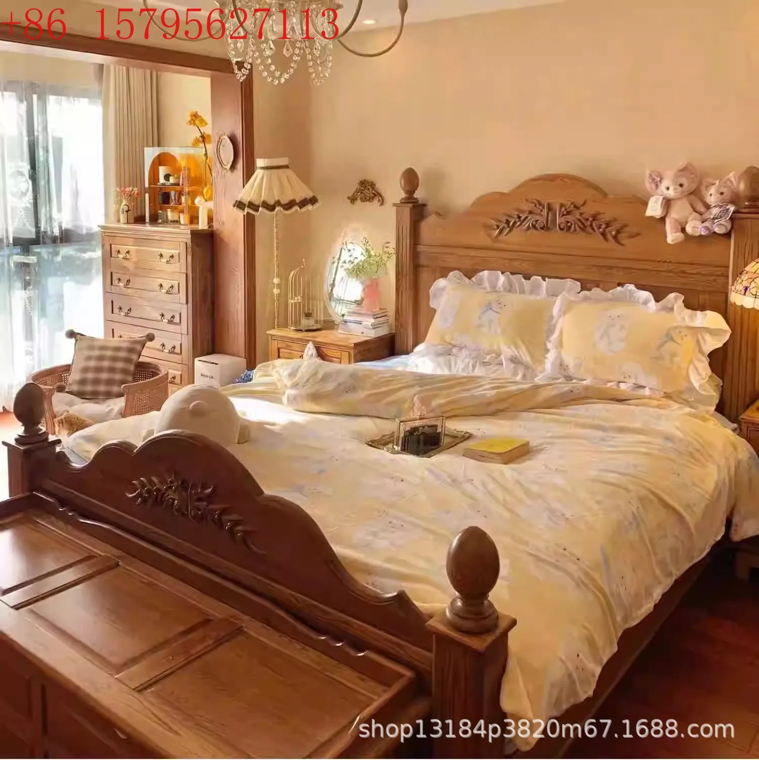 American retro solid wood children's bed villa master bedroom double wedding bed French antique carved princess bed
American retro solid wood children's bed villa master bedroom double wedding bed French antique carved princess bed
