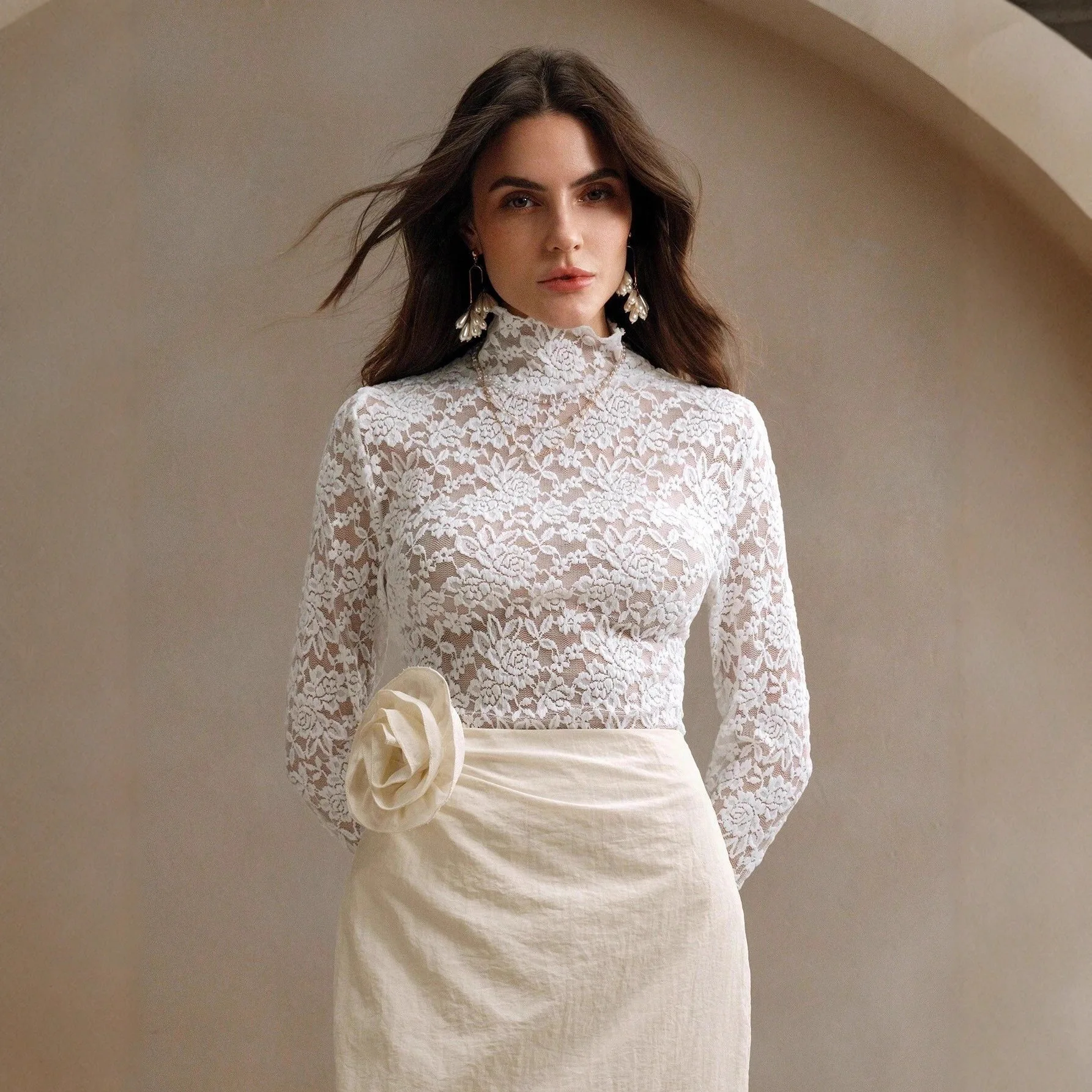 New Women's French Lace Mesh T-shirt High Neck Hollow Top Flower White Elegant Fashion Thin Pullover Simple Shirt
New Women's French Lace Mesh T-shirt High Neck Hollow Top Flower White Elegant Fashion Thin Pullover Simple Shirt