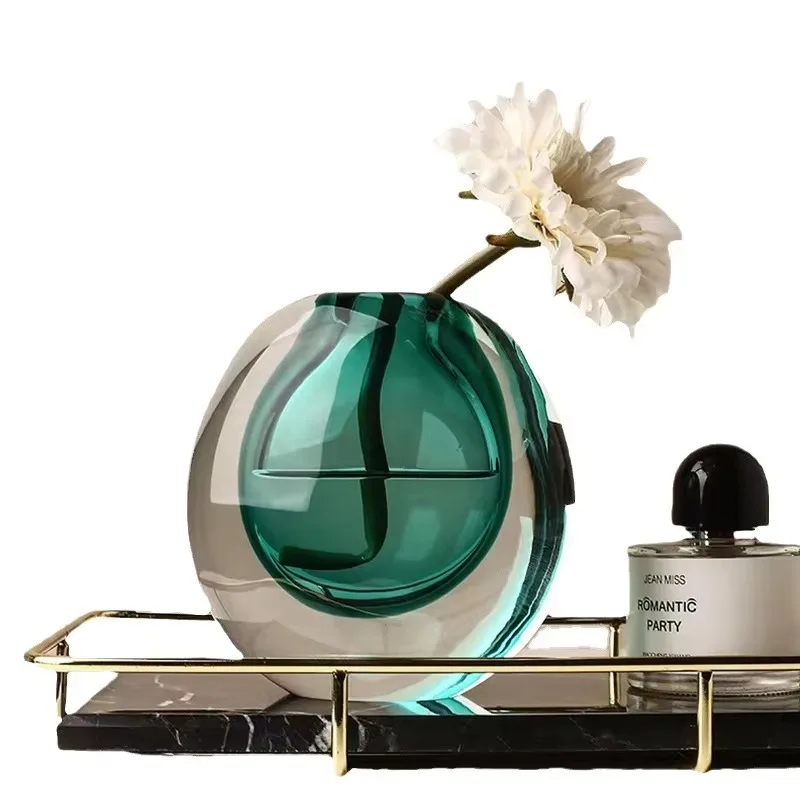 Crystal glass bud vase honor European transparent living room transparent catering ornament
Crystal glass bud vase honor European transparent living room transparent catering ornament