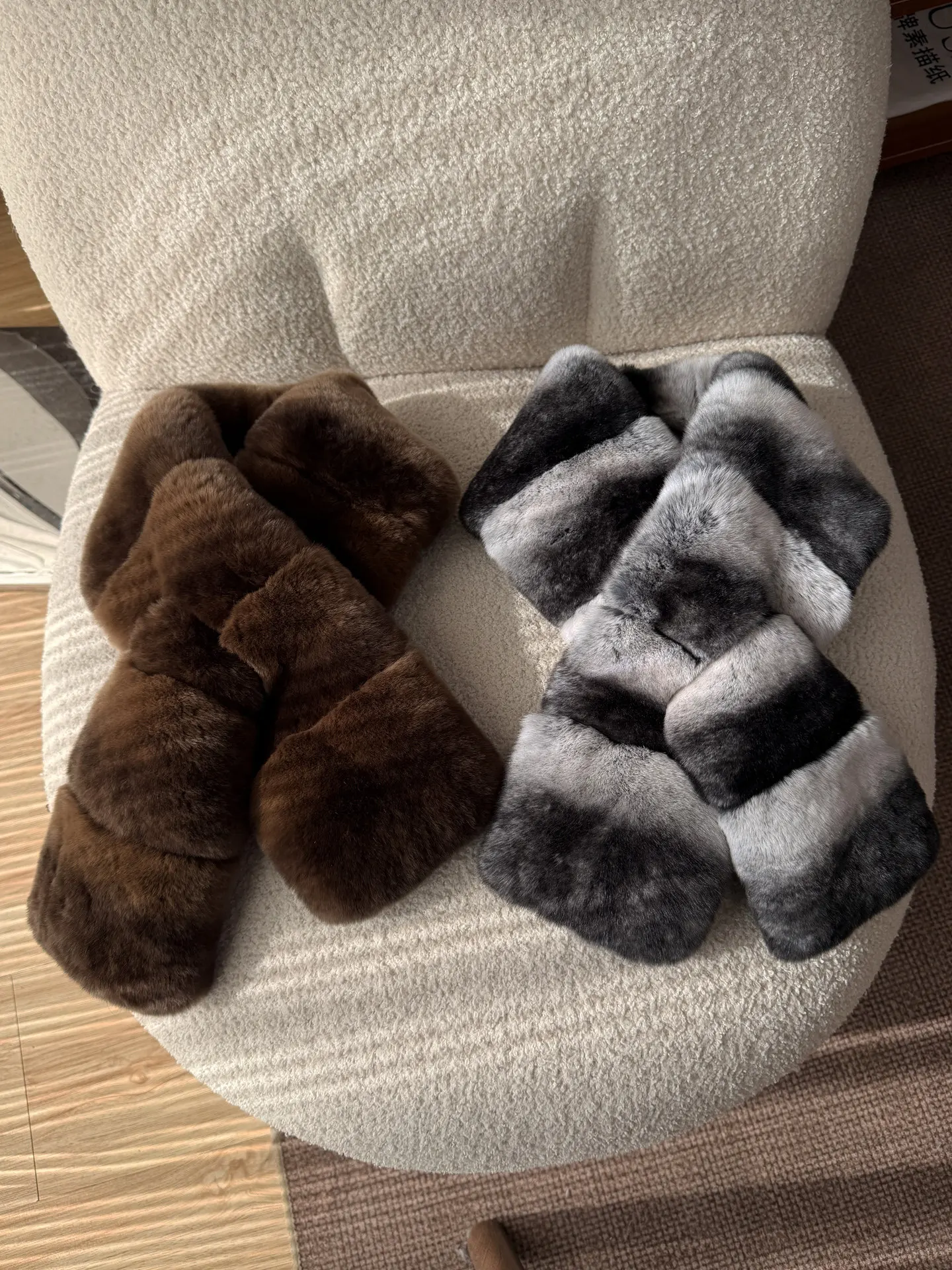 Real Natural Fur Rex Rabbit Neckerchief Winter Shawl Women Warm Double Fur Scarf Chinchilla Shawl Luxury Female Scarves
Real Natural Fur Rex Rabbit Neckerchief Winter Shawl Women Warm Double Fur Scarf Chinchilla Shawl Luxury Female Scarves
