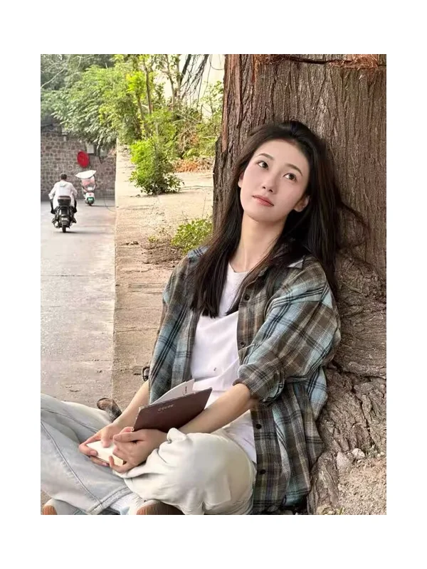 Retro Collar irt Coat Loose Long Sve Women's Plaid Design Spring Outerwear Comfortable Breathable Button up Top
Retro Collar irt Coat Loose Long Sve Women's Plaid Design Spring Outerwear Comfortable Breathable Button up Top