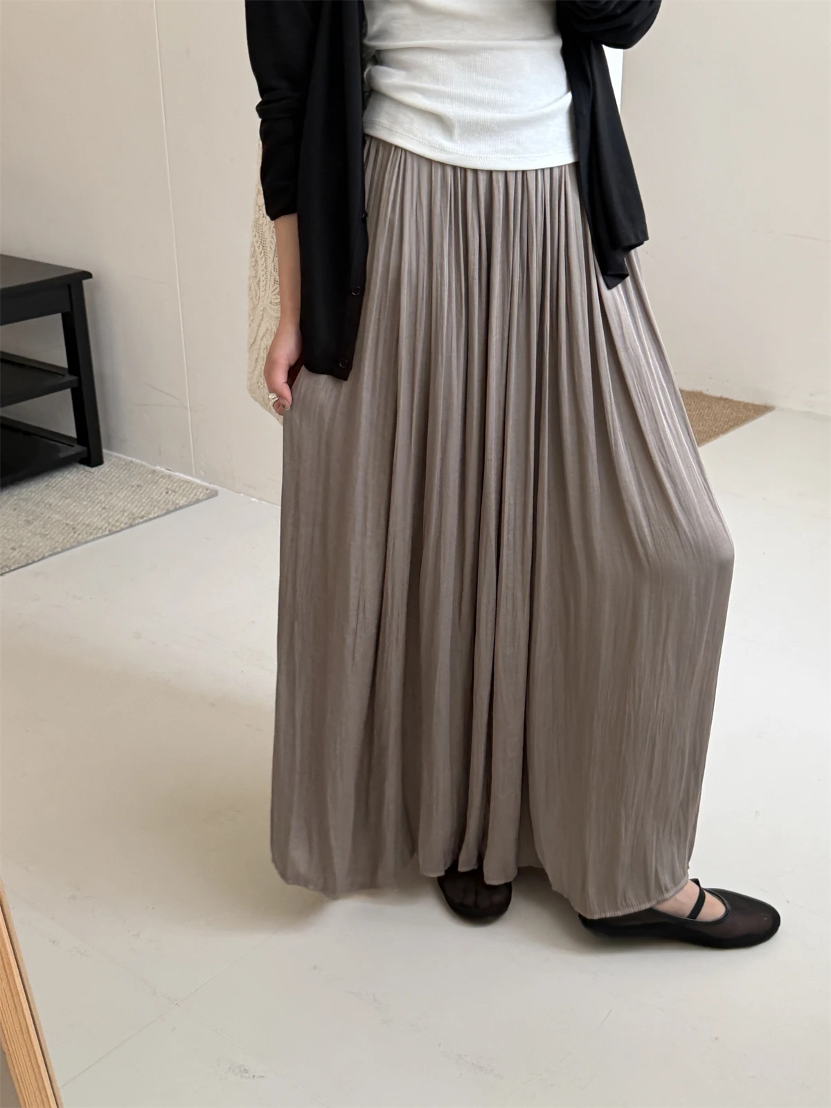 Korean Elegant Drapey Pleated Half Skirt Casual Summer 2026 New Style Versatile mid Waist H-Shape Women's Skirt
Korean Elegant Drapey Pleated Half Skirt Casual Summer 2026 New Style Versatile mid Waist H-Shape Women's Skirt