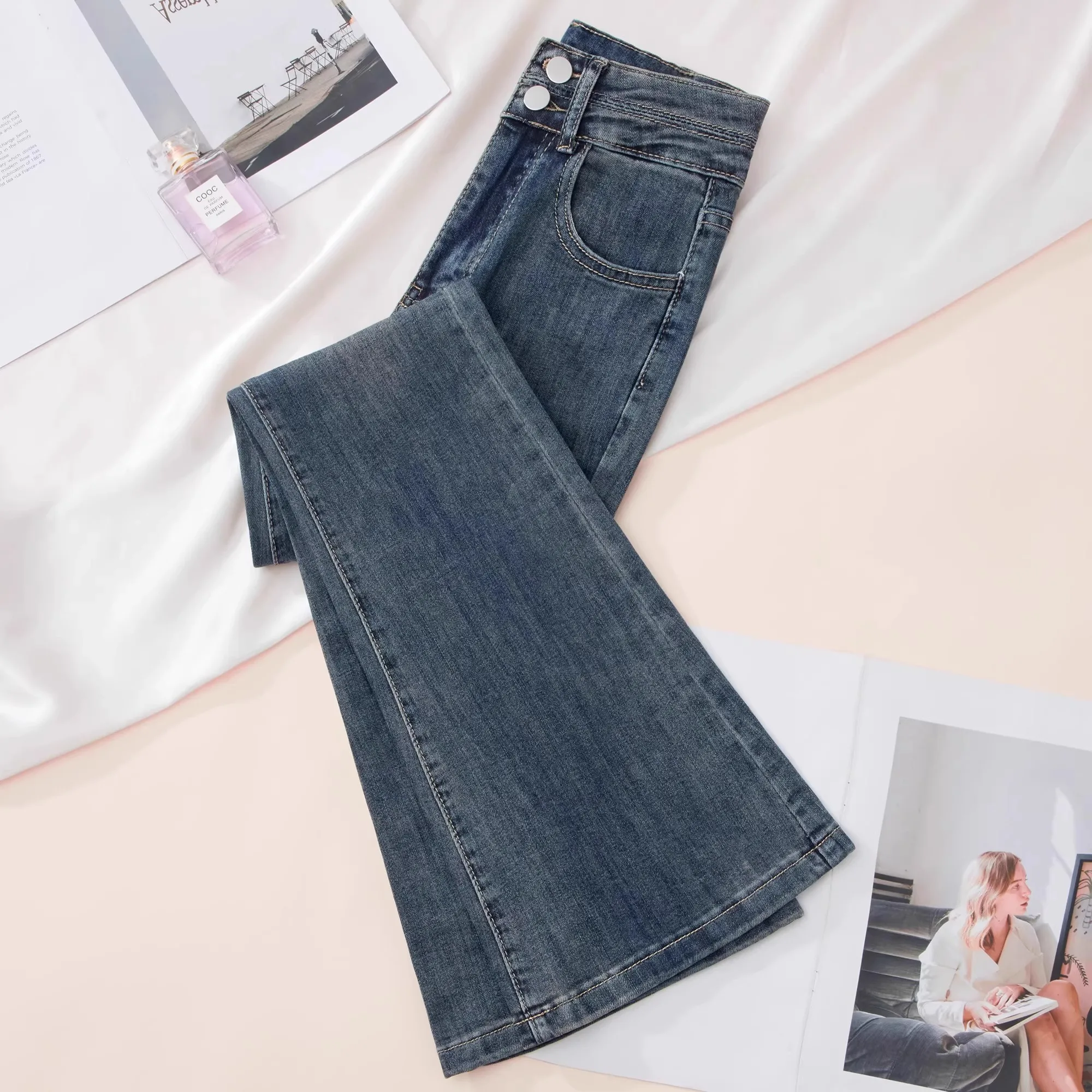 High Waist Slim Fit Bell Bottom Jeans Women's Spring Summer New Style Cement Grey Retro Wash Cotton Stretch Denim Jeans
High Waist Slim Fit Bell Bottom Jeans Women's Spring Summer New Style Cement Grey Retro Wash Cotton Stretch Denim Jeans