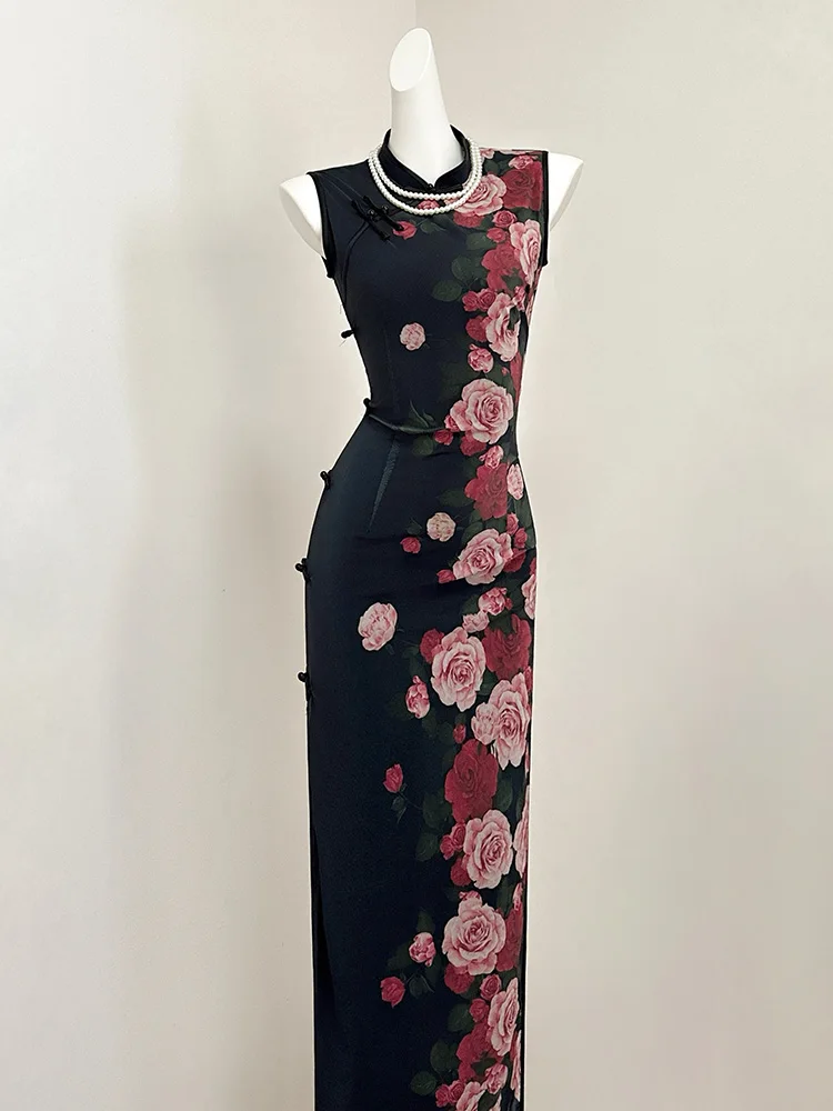 Black New Chinese Style Beautifully Waist-Cut Long Dress Floral Design Retro National Style High-End Sensation
Black New Chinese Style Beautifully Waist-Cut Long Dress Floral Design Retro National Style High-End Sensation