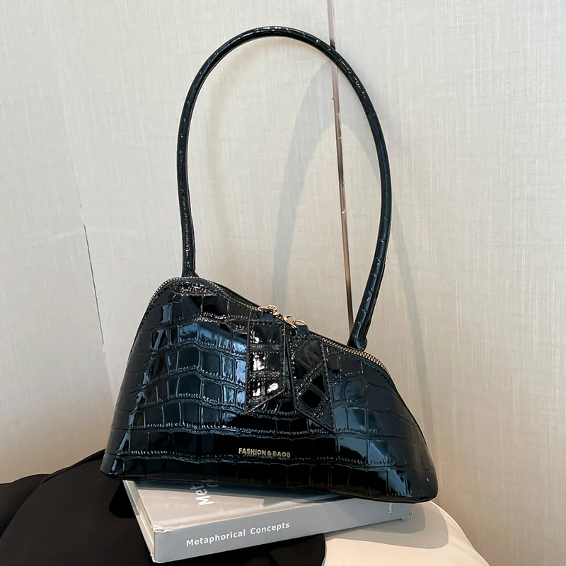 Irregular Design Underarm Bag Women Serpentine Handbag Black Crocodile Leather Shoulder Bag Bucket Lady Pu Leather Bag
Irregular Design Underarm Bag Women Serpentine Handbag Black Crocodile Leather Shoulder Bag Bucket Lady Pu Leather Bag