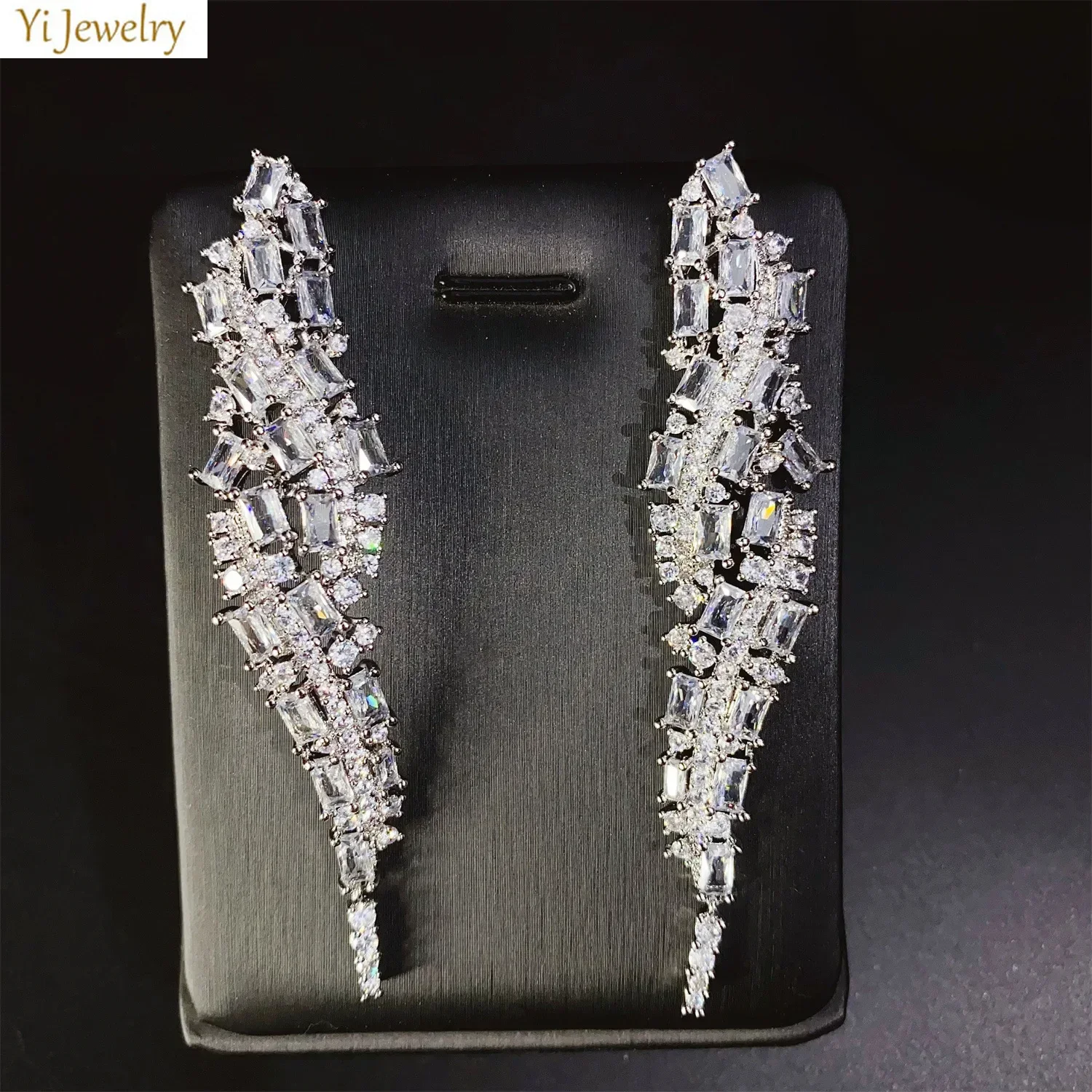 Luxurious Jewelry Women Earrings for Wedding Bridal Evening Party Jewelry Plant Feather Long Dangle Earrings Female Gift
Luxurious Jewelry Women Earrings for Wedding Bridal Evening Party Jewelry Plant Feather Long Dangle Earrings Female Gift