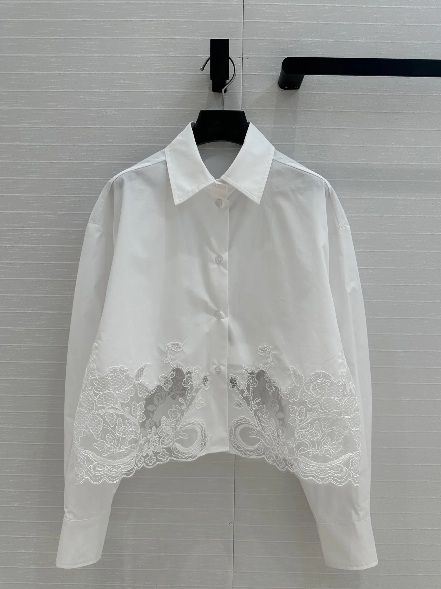 Women's lace Embroidered Patchwork Shirt Female Clothing Shirt Top Women Blouse Women's Shirt Long Sleeve Shirts Women Clothing
Women's lace Embroidered Patchwork Shirt Female Clothing Shirt Top Women Blouse Women's Shirt Long Sleeve Shirts Women Clothing