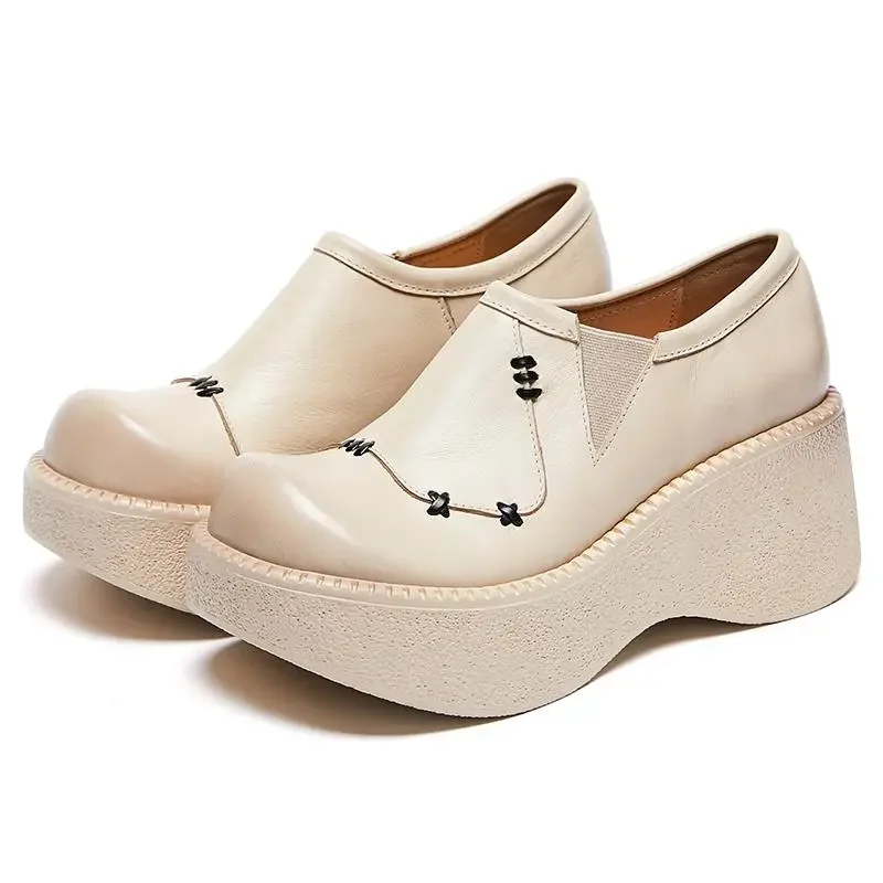 6.5CM Handmade Wedges Heel Shoes Women Wide Head Design Genuine Leather Slip On Loafers Comfort Versatile Casual Lady Shoes
6.5CM Handmade Wedges Heel Shoes Women Wide Head Design Genuine Leather Slip On Loafers Comfort Versatile Casual Lady Shoes