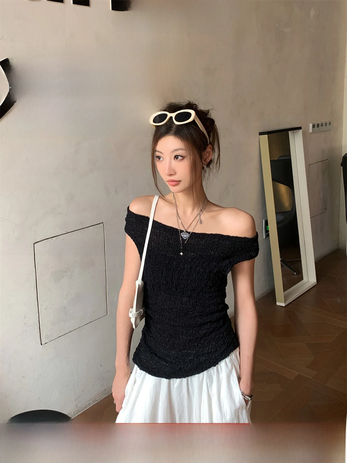 GV Big Brother Ele ort Sve One oulder Elastic Slim Fit Top Airy Pleated Versatile Women's T-irt Summer Faion
GV Big Brother Ele ort Sve One oulder Elastic Slim Fit Top Airy Pleated Versatile Women's T-irt Summer Faion