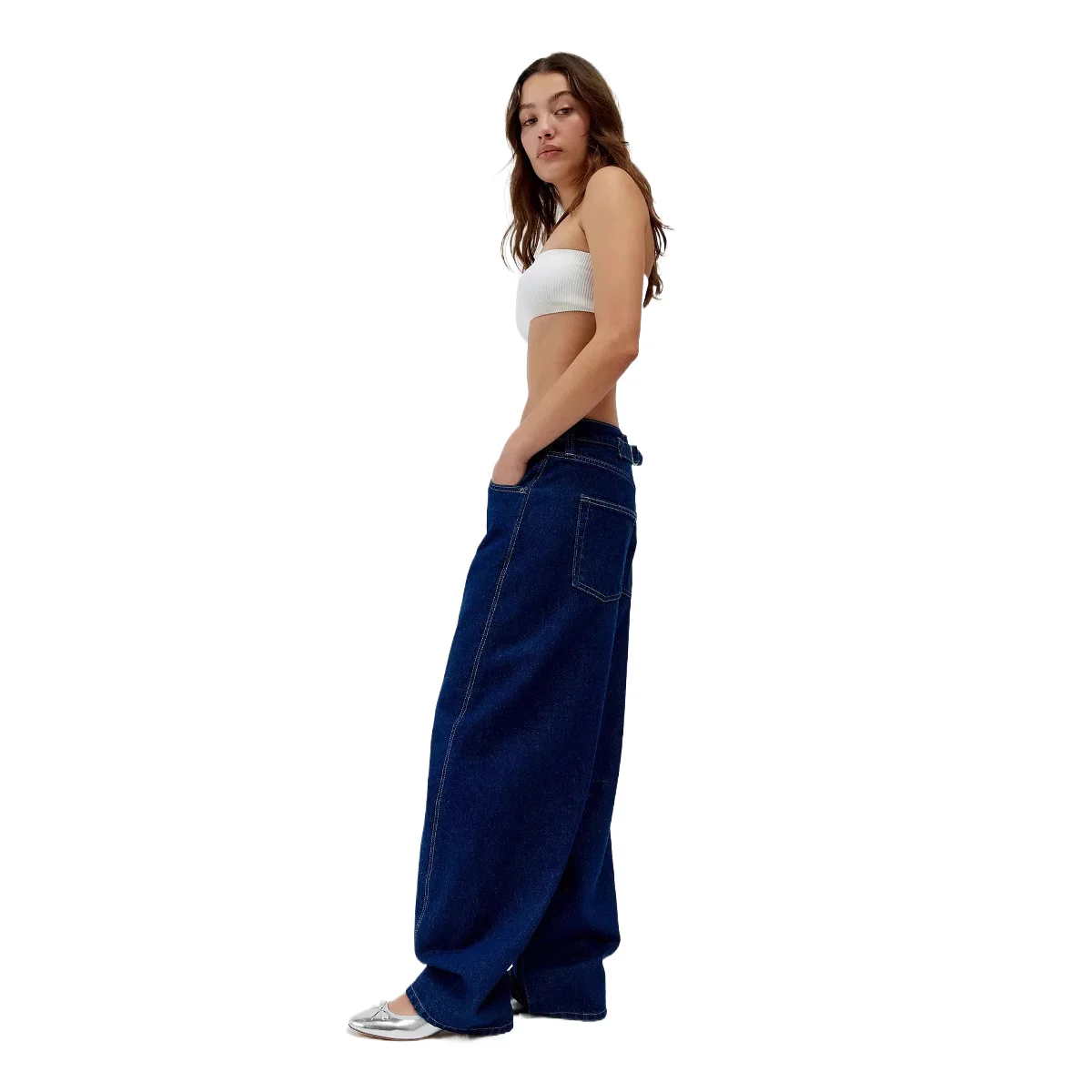 American Retro Washed Deep Blue Low-waisted Wide-leg Jeans. four Seasons New Fashionable and Versatile Loose Jeans for Ladies
American Retro Washed Deep Blue Low-waisted Wide-leg Jeans. four Seasons New Fashionable and Versatile Loose Jeans for Ladies