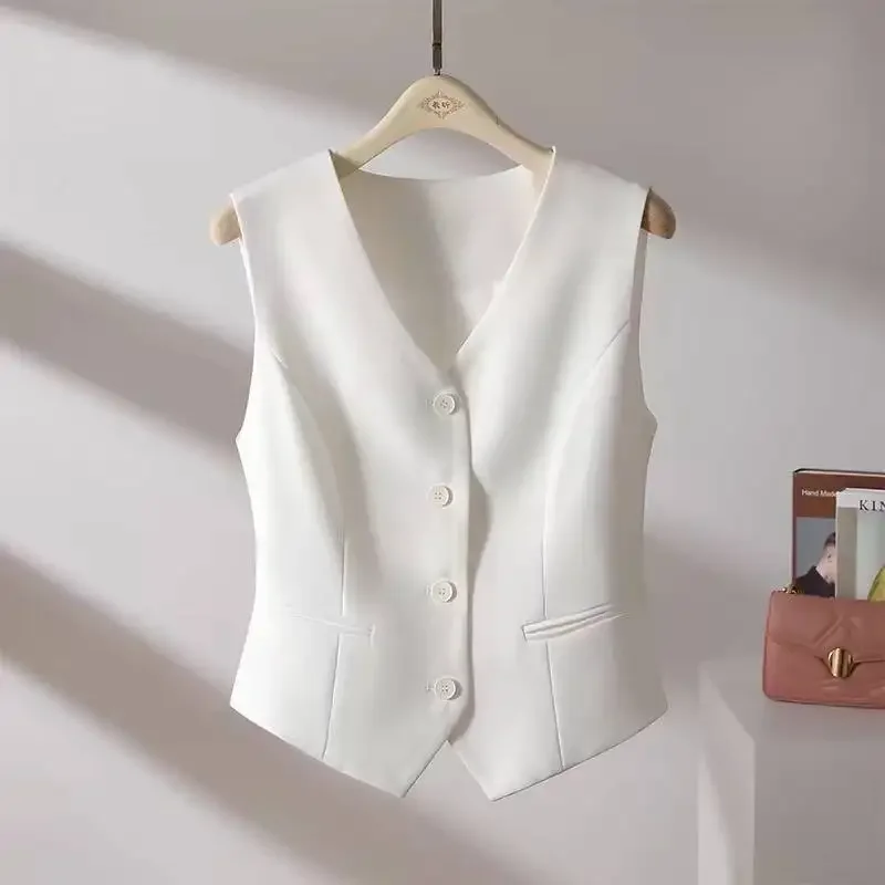 Fashion White Suit Vest 2025 Fall New Casual Slim Waist Sleeveless Short Jacket Simple Vest Coat for Women
Fashion White Suit Vest 2025 Fall New Casual Slim Waist Sleeveless Short Jacket Simple Vest Coat for Women