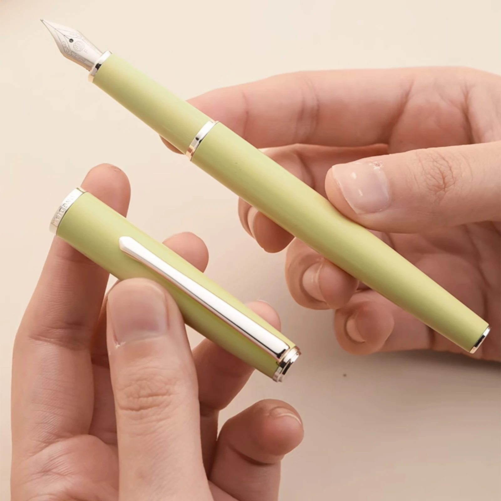Hongdian 920s fountain pen retro high-end calligraphy writing ink pens school office business pen students stationary Xmas gifts
Hongdian 920s fountain pen retro high-end calligraphy writing ink pens school office business pen students stationary Xmas gifts