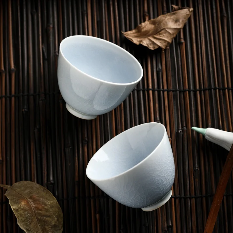 ★Jingdezhen Gray Blue Crackle Glaze round Small Teacup Jingdezhen Handmade Kiln Baked Gracked Glaze Supportable Master Cup 100C
★Jingdezhen Gray Blue Crackle Glaze round Small Teacup Jingdezhen Handmade Kiln Baked Gracked Glaze Supportable Master Cup 100C