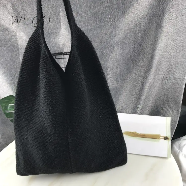 Women Fashion Handbags Handbag Hand-knitted Woolen Bag Color Soft Portable Female Wool Open Sweater Bag
Women Fashion Handbags Handbag Hand-knitted Woolen Bag Color Soft Portable Female Wool Open Sweater Bag