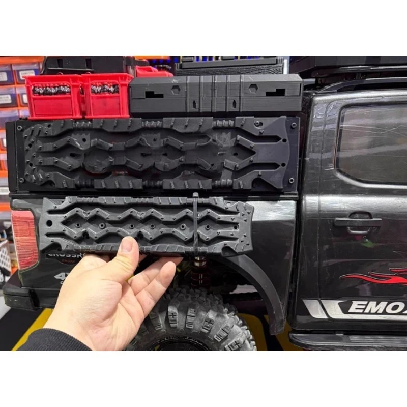 For CROSSRC EMO XX2 XXL2 1/5 Scale RC Crawler Upgrade Traction Board –3D printed part Large Durable Scale Accessory / Mood Part
For CROSSRC EMO XX2 XXL2 1/5 Scale RC Crawler Upgrade Traction Board –3D printed part Large Durable Scale Accessory / Mood Part
