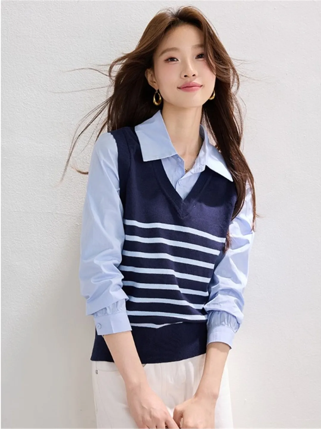 Oule College Style Striped Knitted Vest Patchwork Long Sleeve Shirt Fake Two-Piece Top Women Spring Autumn New Arrival
Oule College Style Striped Knitted Vest Patchwork Long Sleeve Shirt Fake Two-Piece Top Women Spring Autumn New Arrival