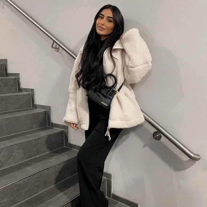 European women's clothing autumn and winter new fashion loose anti-cashmere personalized casual outdoor zipper jacket
European women's clothing autumn and winter new fashion loose anti-cashmere personalized casual outdoor zipper jacket