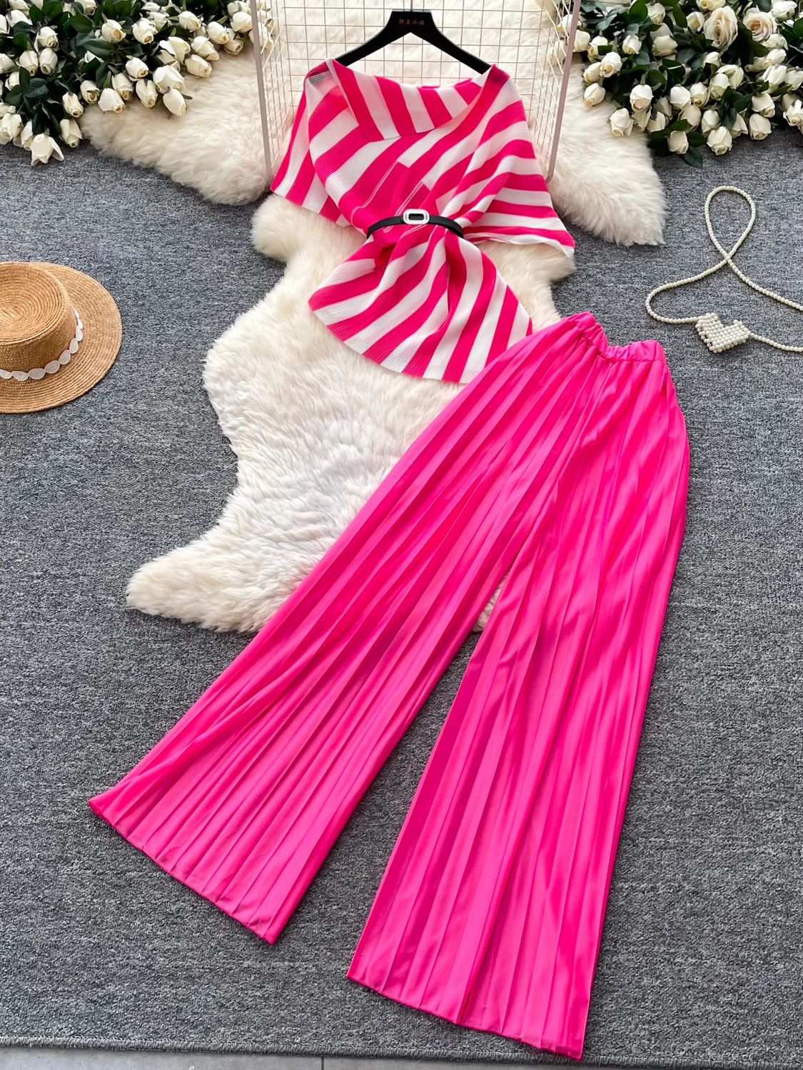 Slimming High Waist Pleated Wide Leg Pants Women's Summer Striped Top Bottoms Set Commute Fashion Two-Piece Ensemble
Slimming High Waist Pleated Wide Leg Pants Women's Summer Striped Top Bottoms Set Commute Fashion Two-Piece Ensemble