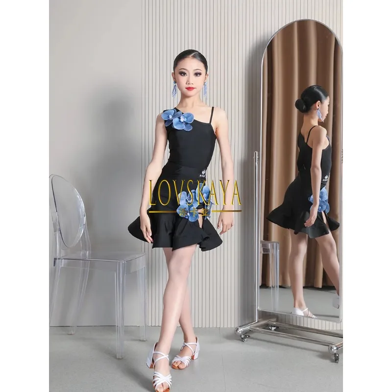 summer new children's set dance performance competition performance practice suit Latin dance dress girl's practice suit
summer new children's set dance performance competition performance practice suit Latin dance dress girl's practice suit