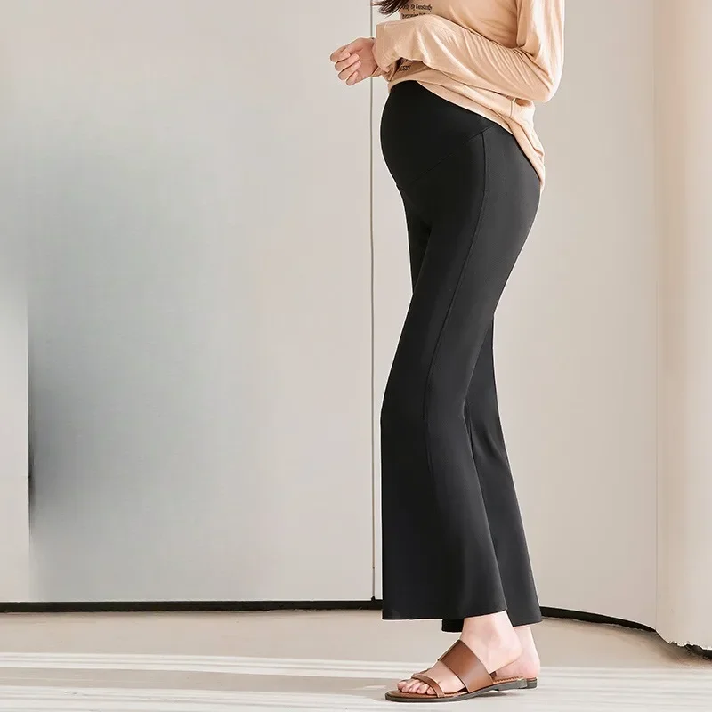 The New High-waisted Maternity Skinny Flared Pants Have An Adjustable Waist Perfect for Slimming and Shaping
The New High-waisted Maternity Skinny Flared Pants Have An Adjustable Waist Perfect for Slimming and Shaping