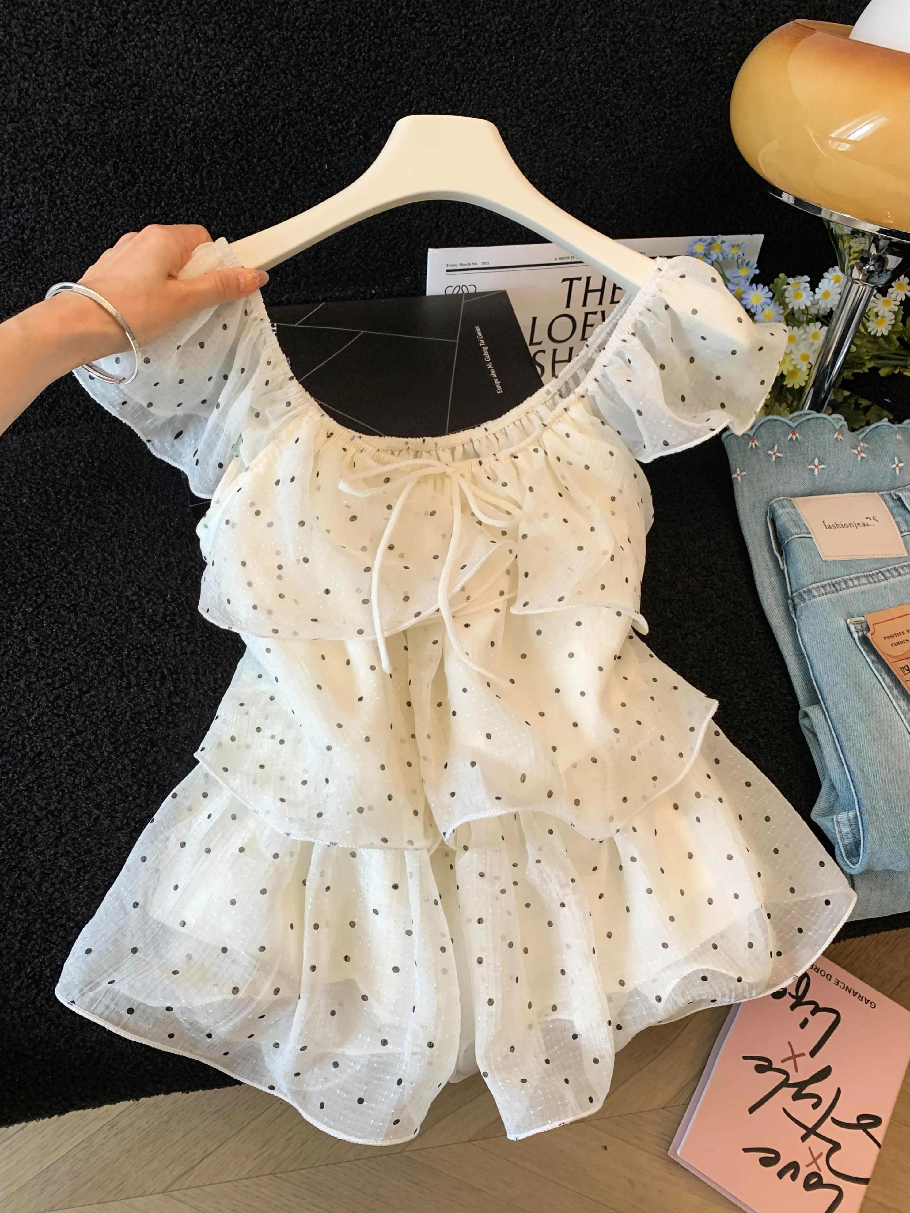 Chic Polka Dot Blouse Women Summer Fashion Lace Trim Cover up Cake Doll Shirt Beautiful Fairy like Snowflake Shirt Gentle Style
Chic Polka Dot Blouse Women Summer Fashion Lace Trim Cover up Cake Doll Shirt Beautiful Fairy like Snowflake Shirt Gentle Style